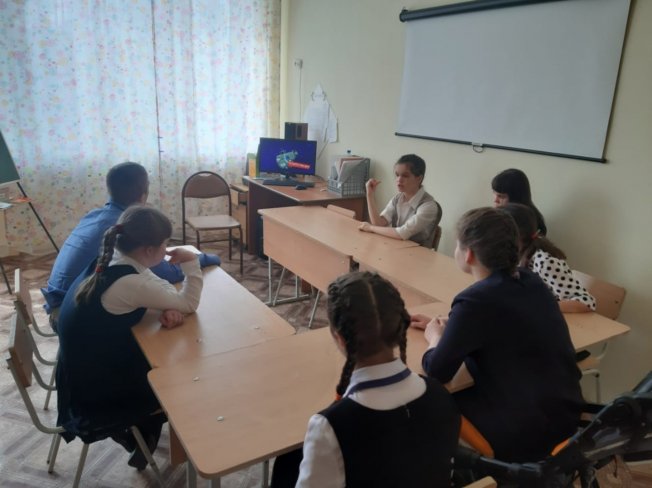 Онлайн-занятия в ЦССВ г. Челябинска, посвященные Дню космонавтики.