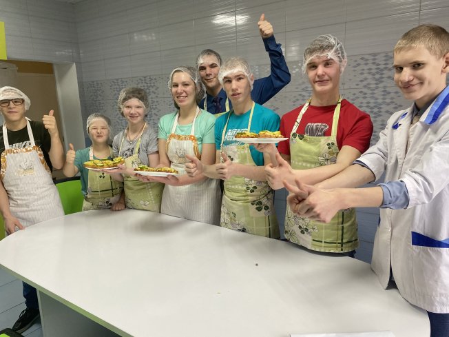 Воспитанники Центра 15-18 лет в новом учебном году начали обучение по программе дополнительного образования «Кулинария»