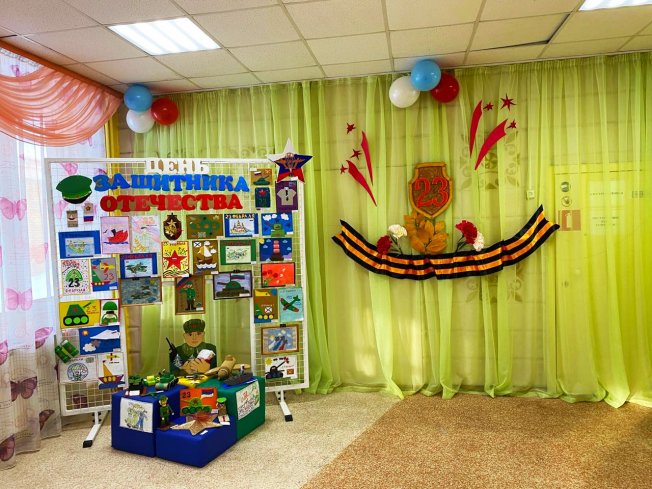 Выставка детских работ в ЦССВ, посвященная Дню защитника Отечества