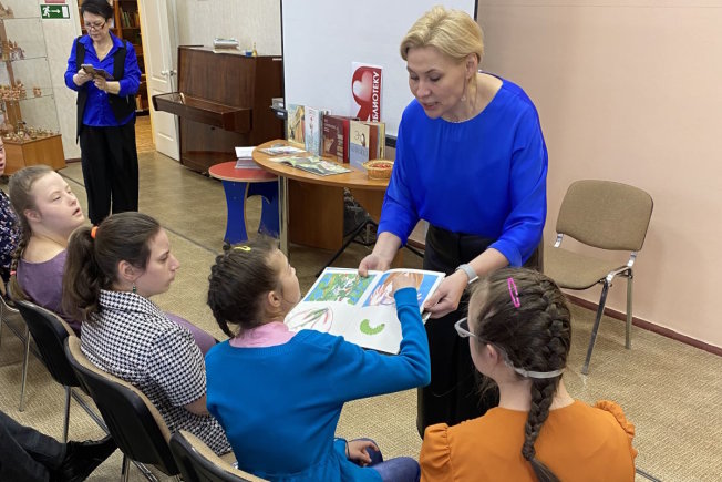 Воспитанники центра отметили День книгодарения в Детской библиотеке №1