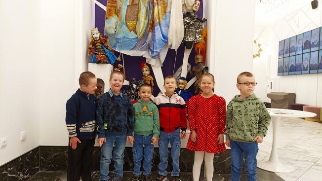 Воспитанники Центра посетили театр кукол имени В. Вольховского