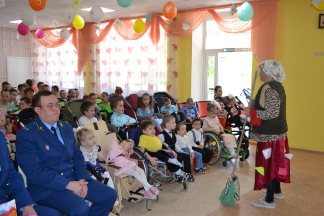 В Центре содействия семейному воспитанию г. Челябинска  состоялся праздник, посвященный Дню защиты детей!